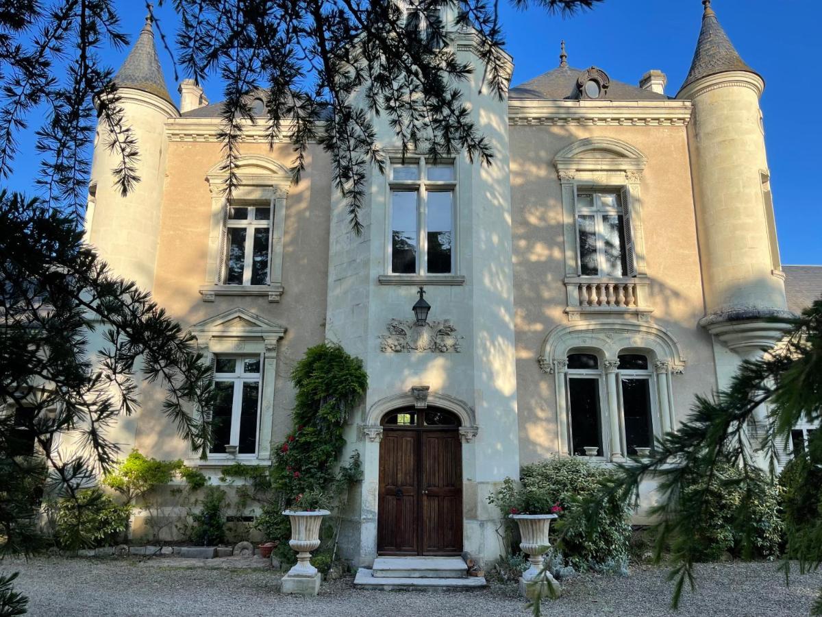 Le Chateau De Leugny Oiron Buitenkant foto