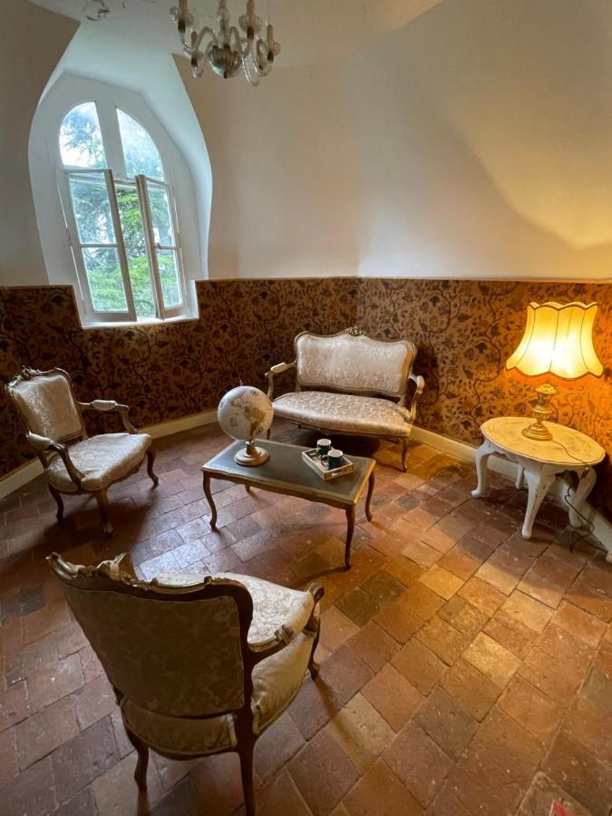 Le Chateau De Leugny Oiron Buitenkant foto