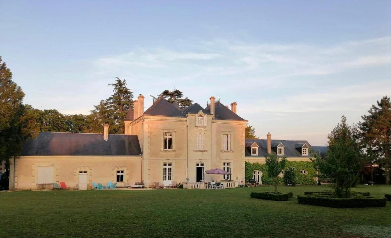 Le Chateau De Leugny Oiron Buitenkant foto